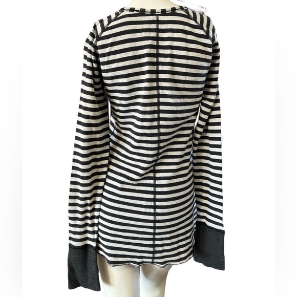 Super cute Lululemon sweatshirt top - Picture 5 of 6